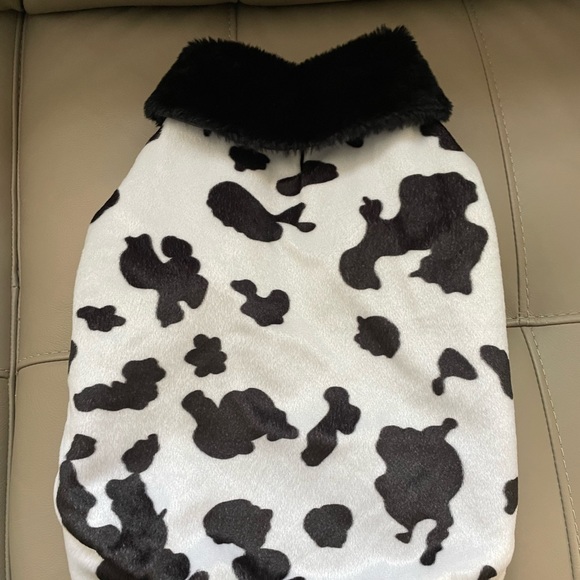 Adorable cow print dog coat-medium - Picture 4 of 8